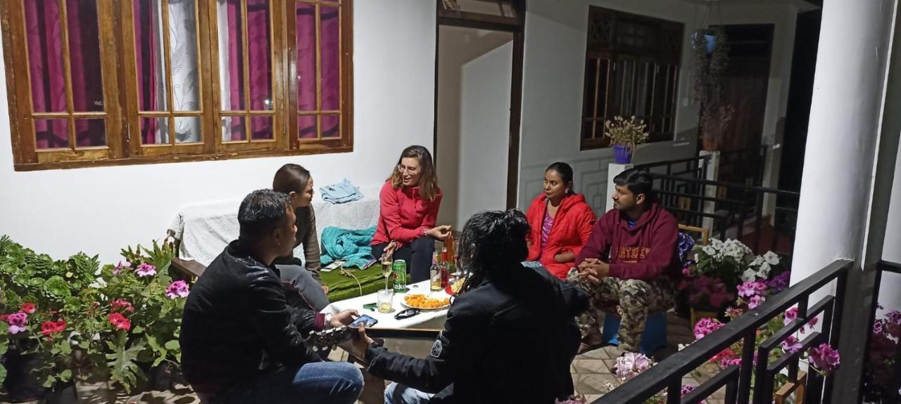Valley View Homestay Дарджилинг Екстериор снимка