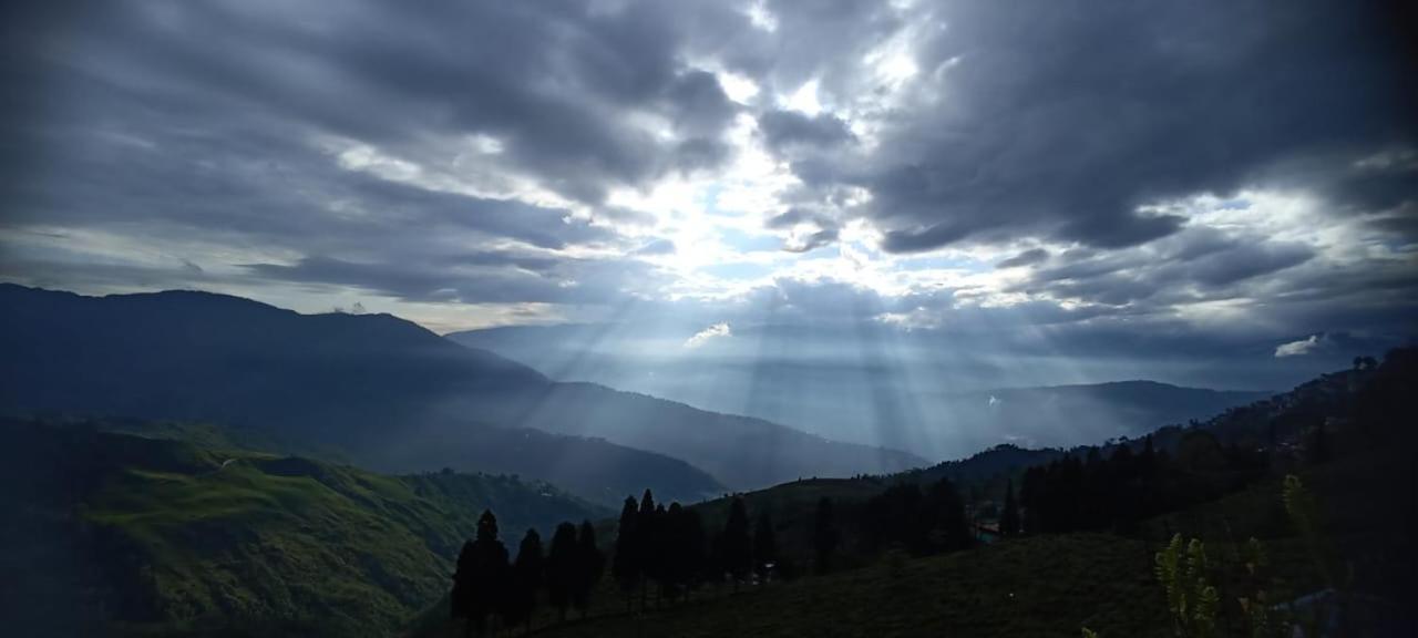 Valley View Homestay Дарджилинг Екстериор снимка