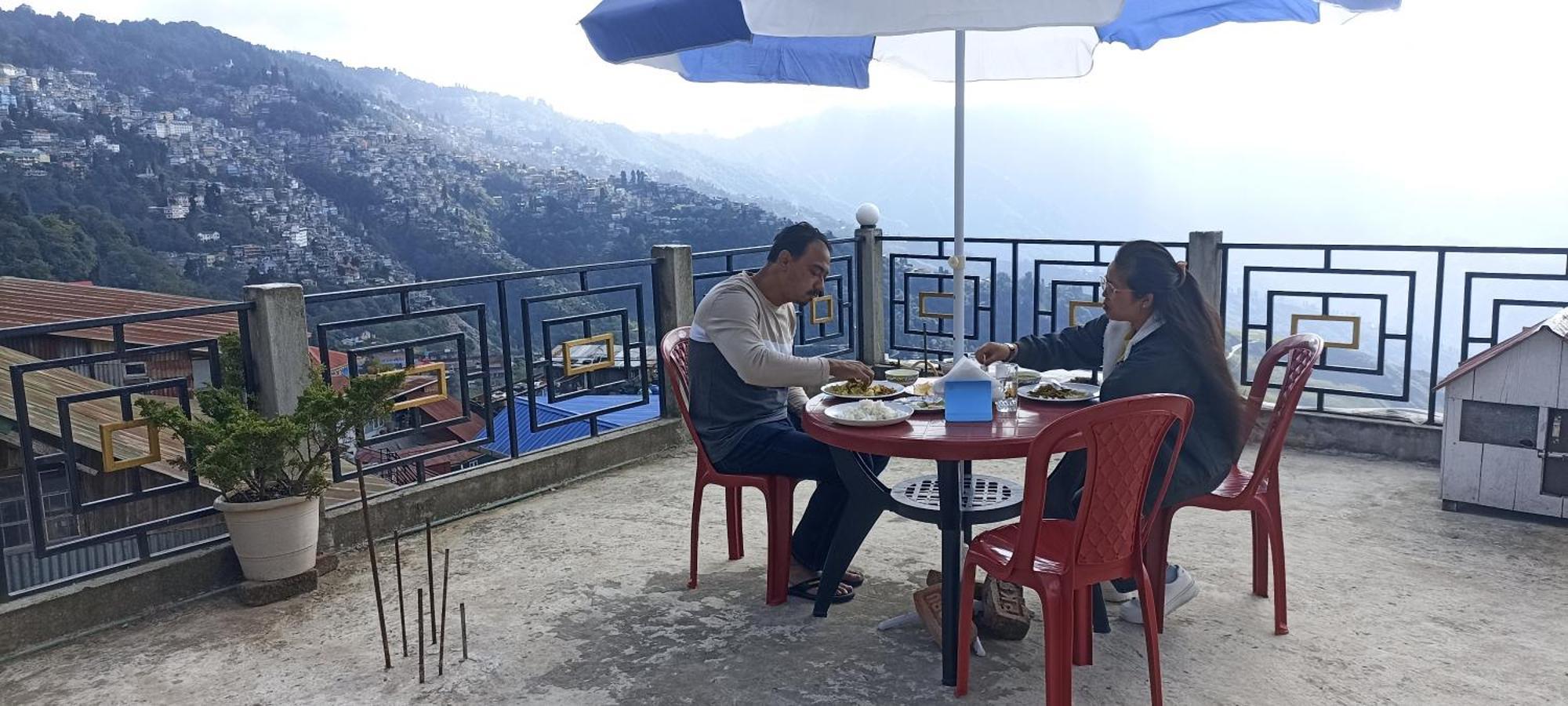 Valley View Homestay Дарджилинг Екстериор снимка