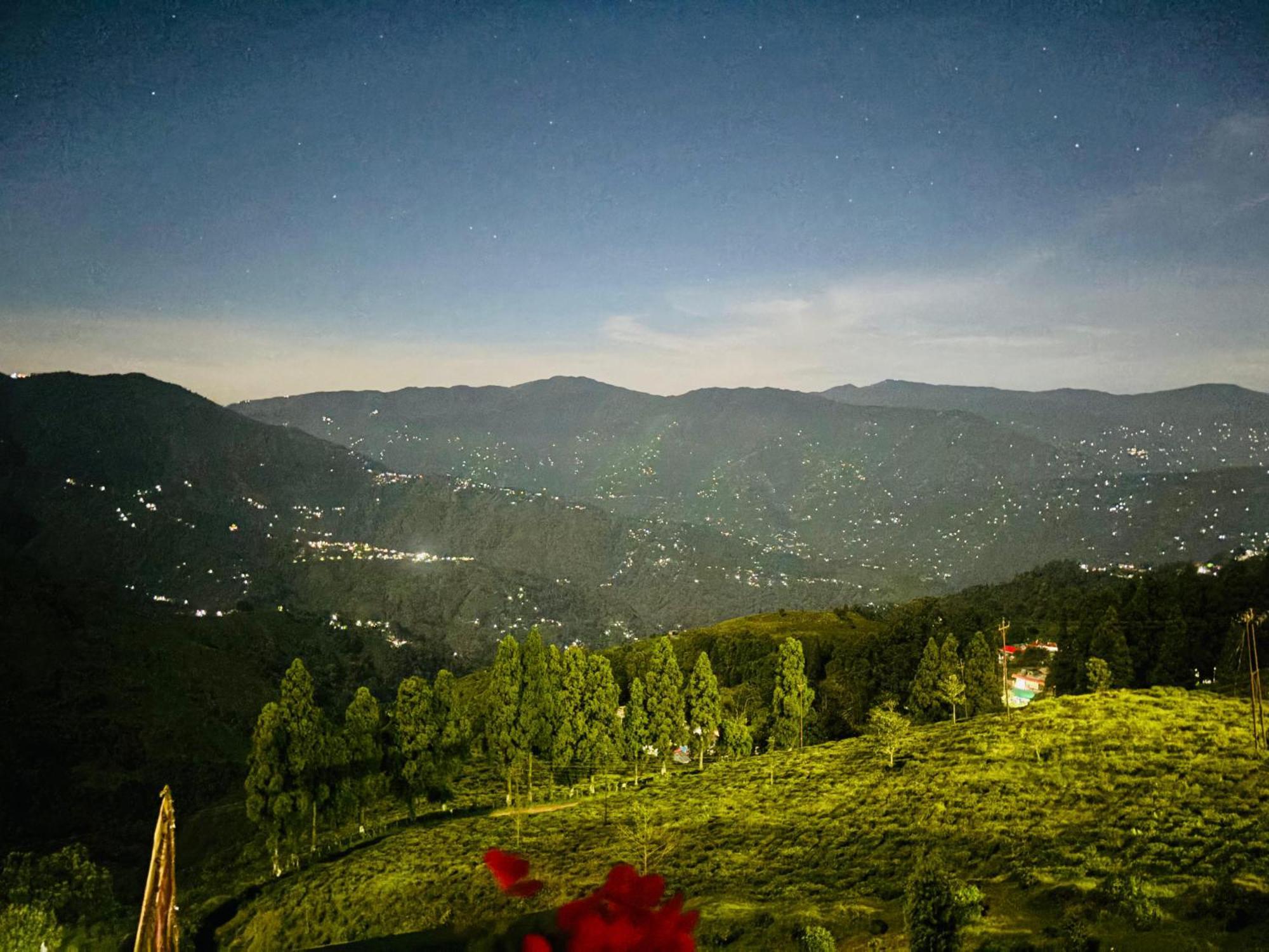 Valley View Homestay Дарджилинг Екстериор снимка
